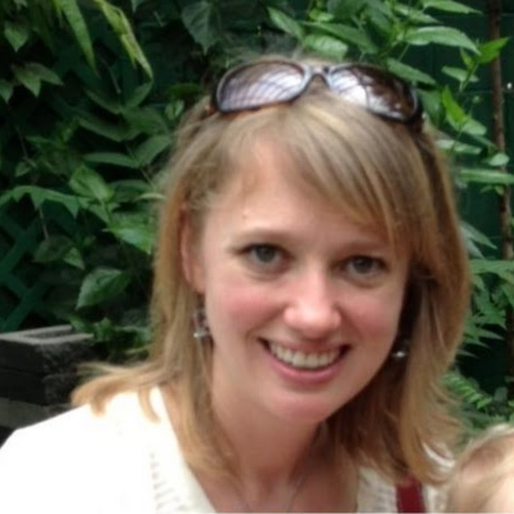Meet your Posher, Evelyn